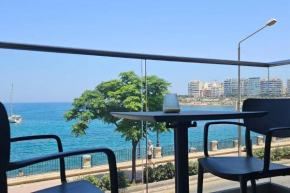 Stunning Seaview Apartment by Spinola Bay